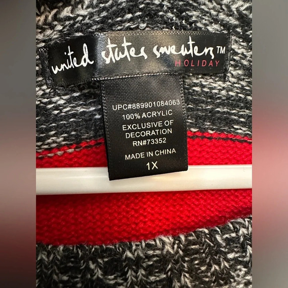 United States Sweaters black and red stripe penguin with reindeer hat sweater - Picture 6 of 7